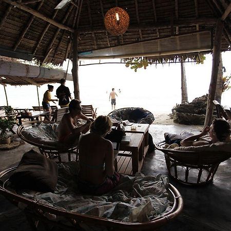 Leela Beach Resort Haad Rin Extérieur photo